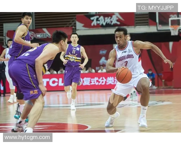 深入分析上海篮球队的整体压制战术及其对比赛的影响与应用