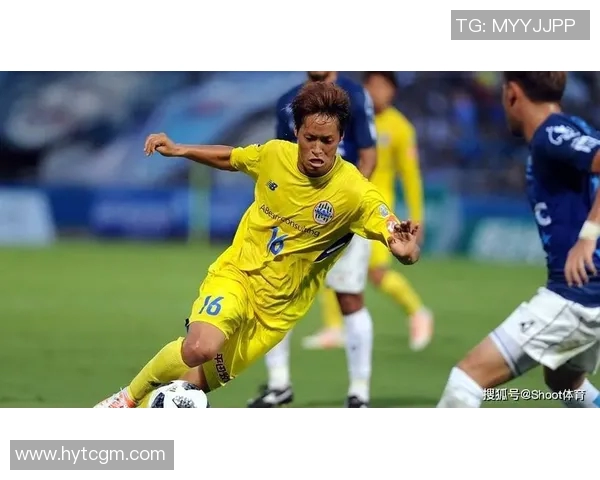 山形山神与冈山绿雉的激烈对决展现足球魅力与团队精神